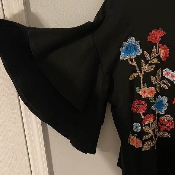 Black floral embroidered shirt - Picture 3 of 3